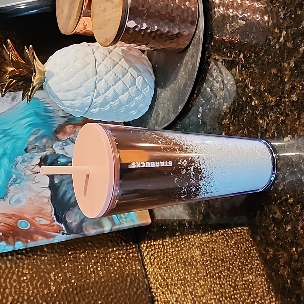 Starbucks Winter Collection: Rose Gold and White Glitter Venti Tumbler